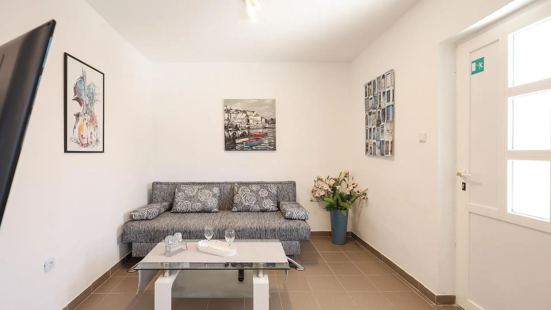 Apartments Feliks Ljubac  Croatia